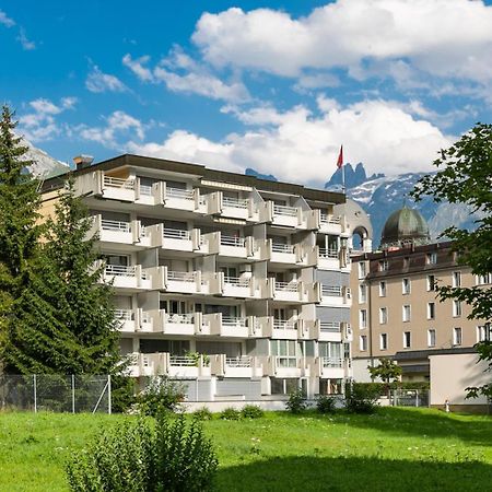 Spirit Apartments - Balkon - Bergsicht - Parkplatz Engelberg Esterno foto